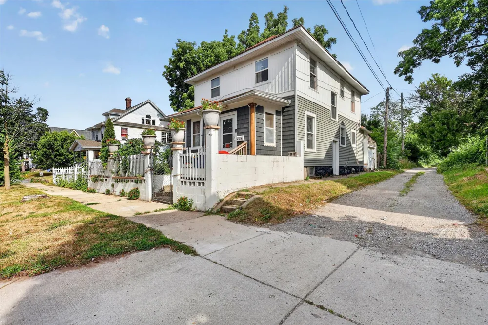 243 Delaware Street SE Grand Rapids City, MI 49507