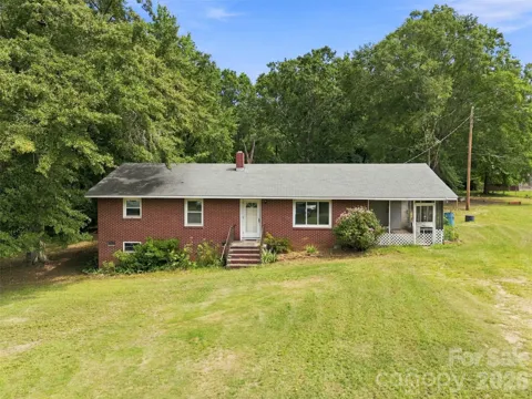 2794 Tuckaway Road