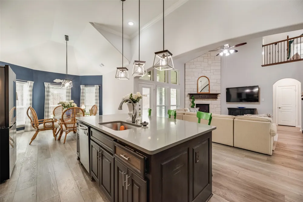 7624 Echo Hill Lane Denton, TX 76208