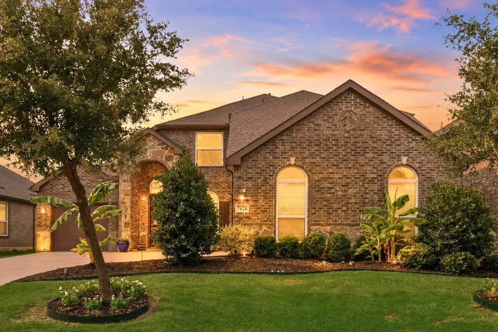 7624 Echo Hill Lane Denton, TX 76208