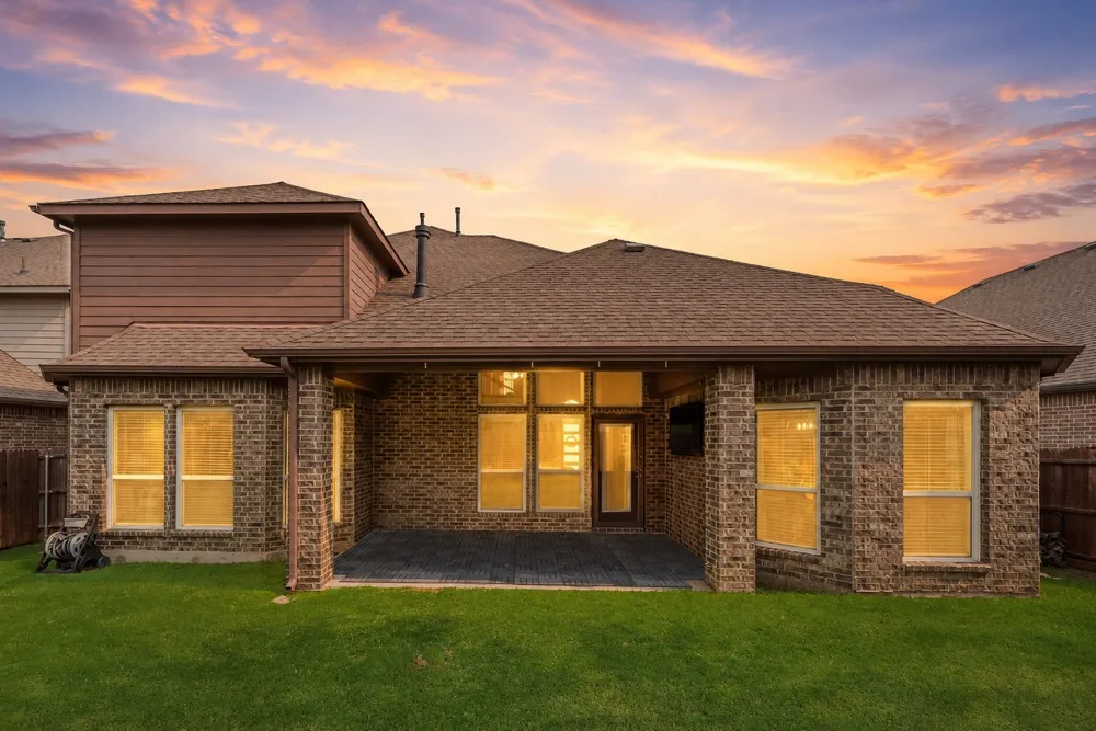7624 Echo Hill Lane Denton, TX 76208