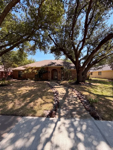 3924 Mesa Drive