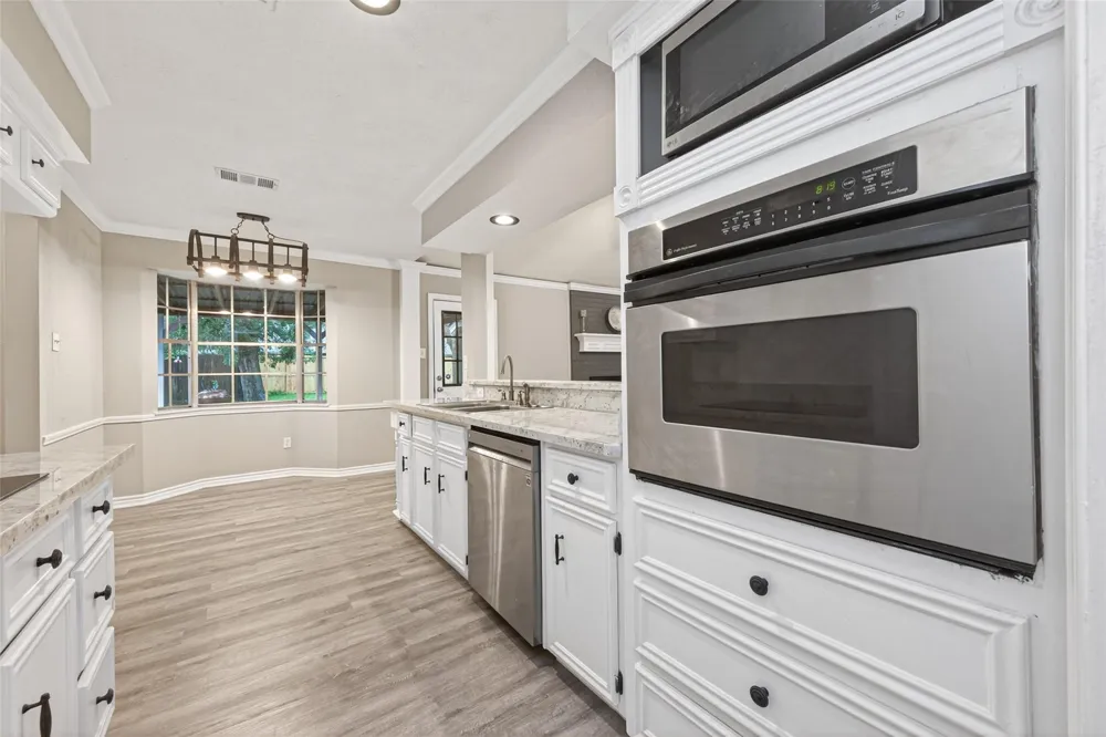 710 Equinox Street Crosby, TX 77532