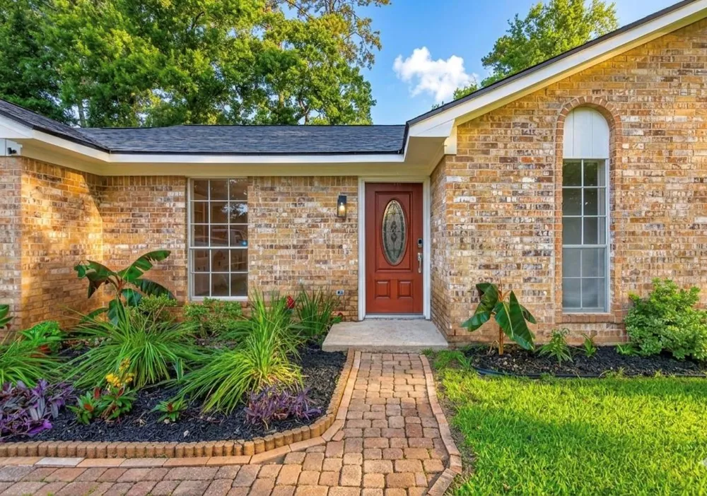 710 Equinox Street Crosby, TX 77532