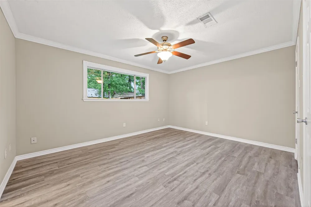 710 Equinox Street Crosby, TX 77532