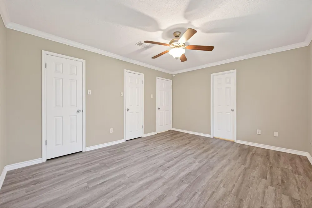 710 Equinox Street Crosby, TX 77532