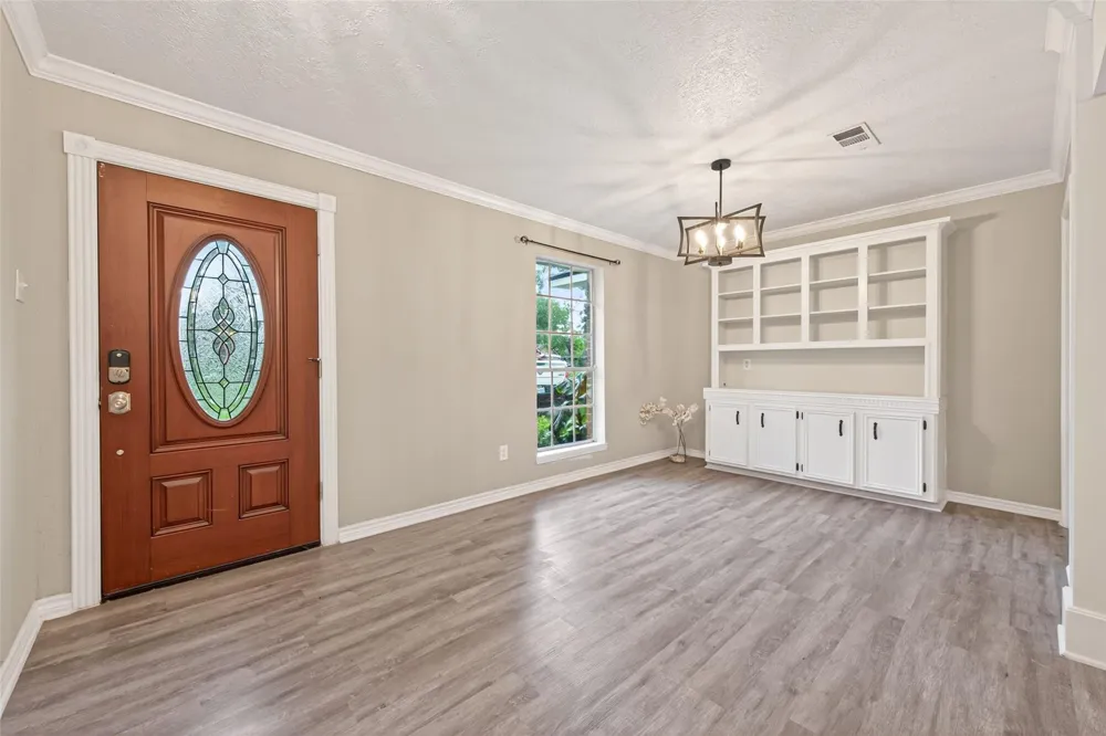 710 Equinox Street Crosby, TX 77532