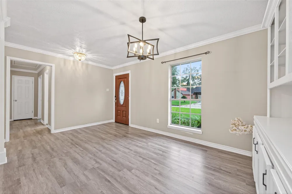710 Equinox Street Crosby, TX 77532