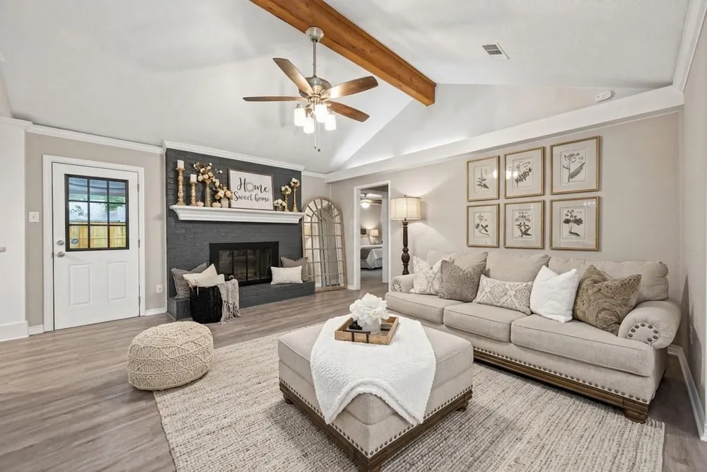 710 Equinox Street Crosby, TX 77532