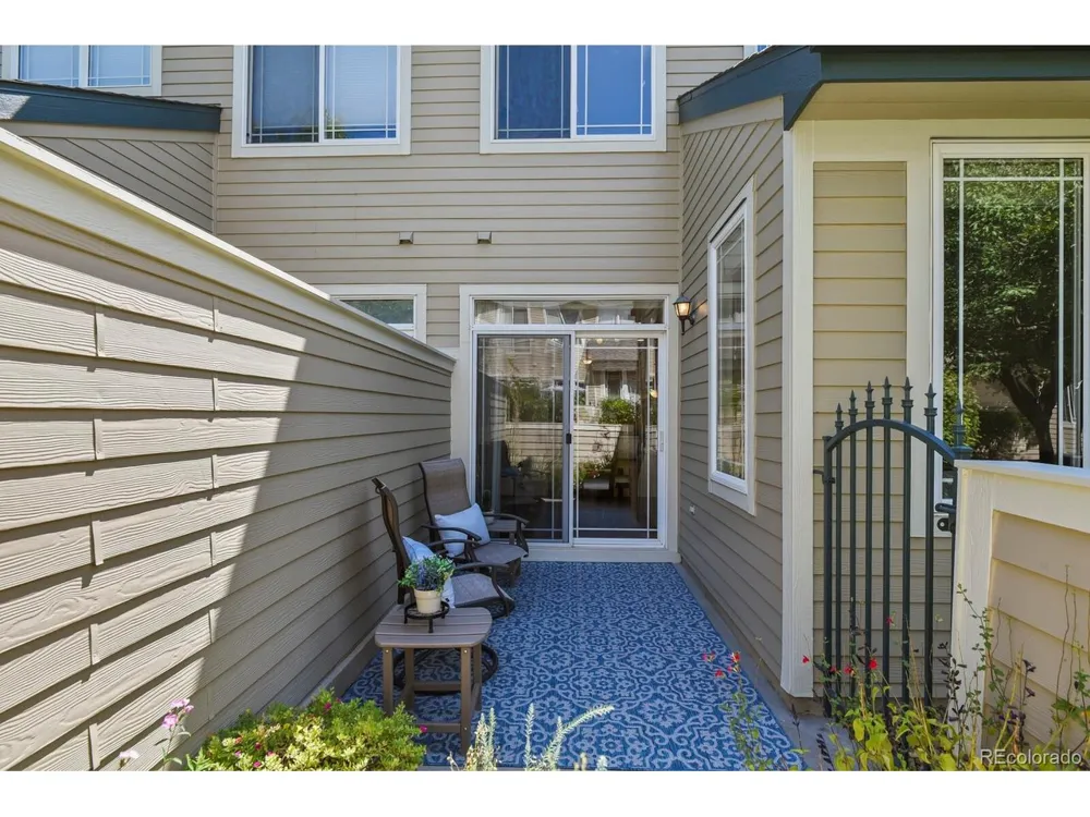 8352 S Garland Circle Littleton, CO 80128