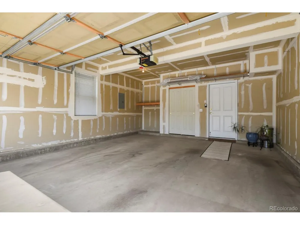 8352 S Garland Circle Littleton, CO 80128