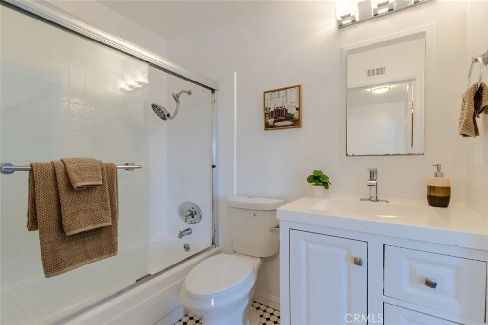 5096 Via Maria La Palma, CA 90623