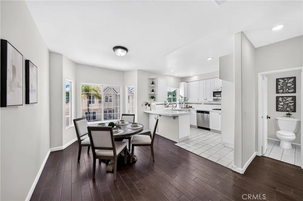 2825 Plaza Del Amo #102 Torrance, CA 90503