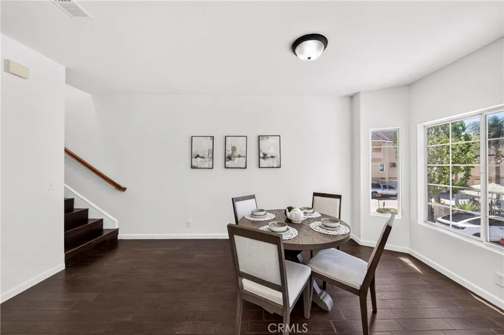 2825 Plaza Del Amo #102 Torrance, CA 90503