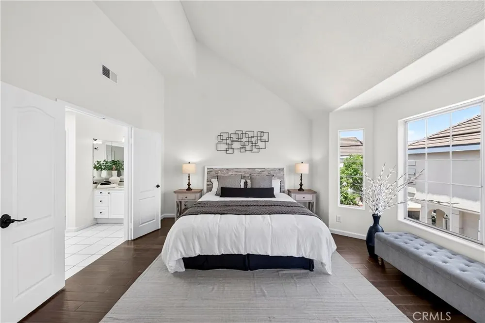 2825 Plaza Del Amo #102 Torrance, CA 90503