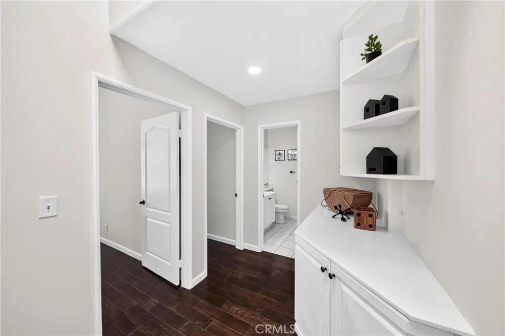 2825 Plaza Del Amo #102 Torrance, CA 90503