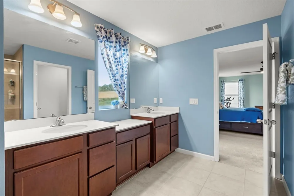 3053 HILL POINT STREET Minneola, FL 34715