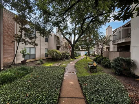 7900 Stadium Drive #15