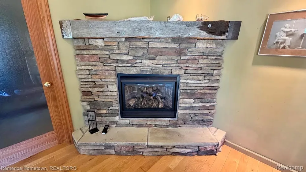 5737 Mabley Hill Road Hartland Township, MI 48430
