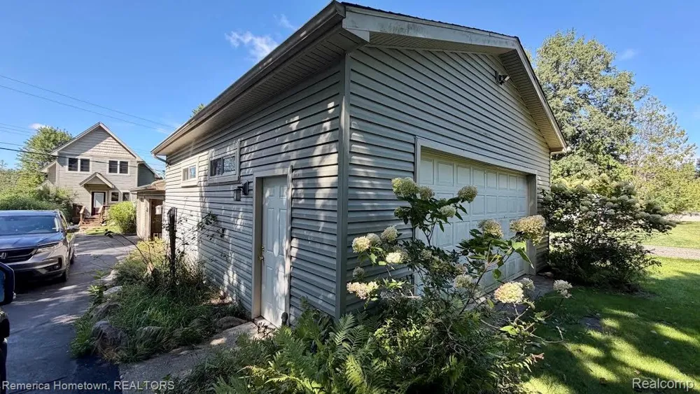 5737 Mabley Hill Road Hartland Township, MI 48430