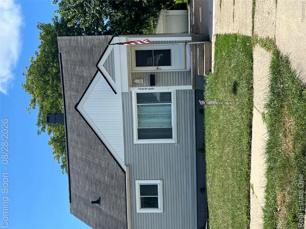 24569 Lauren Avenue Warren City, MI 48089