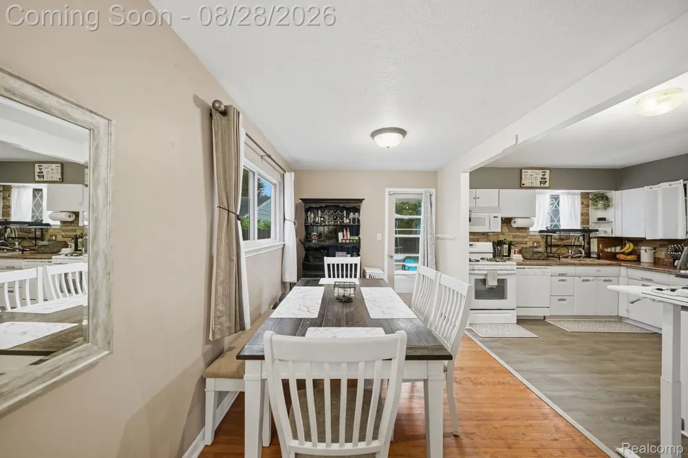 20410 Dubois Street Clinton Charter Township, MI 48035