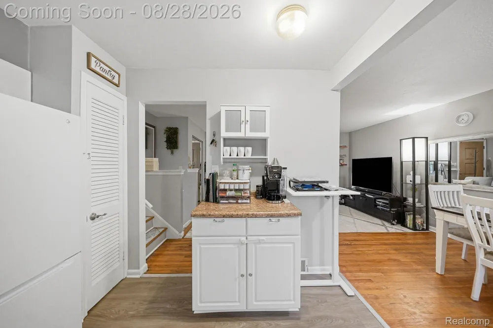 20410 Dubois Street Clinton Charter Township, MI 48035