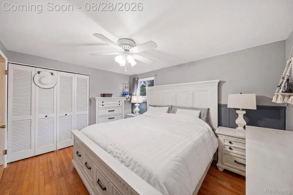 20410 Dubois Street Clinton Charter Township, MI 48035