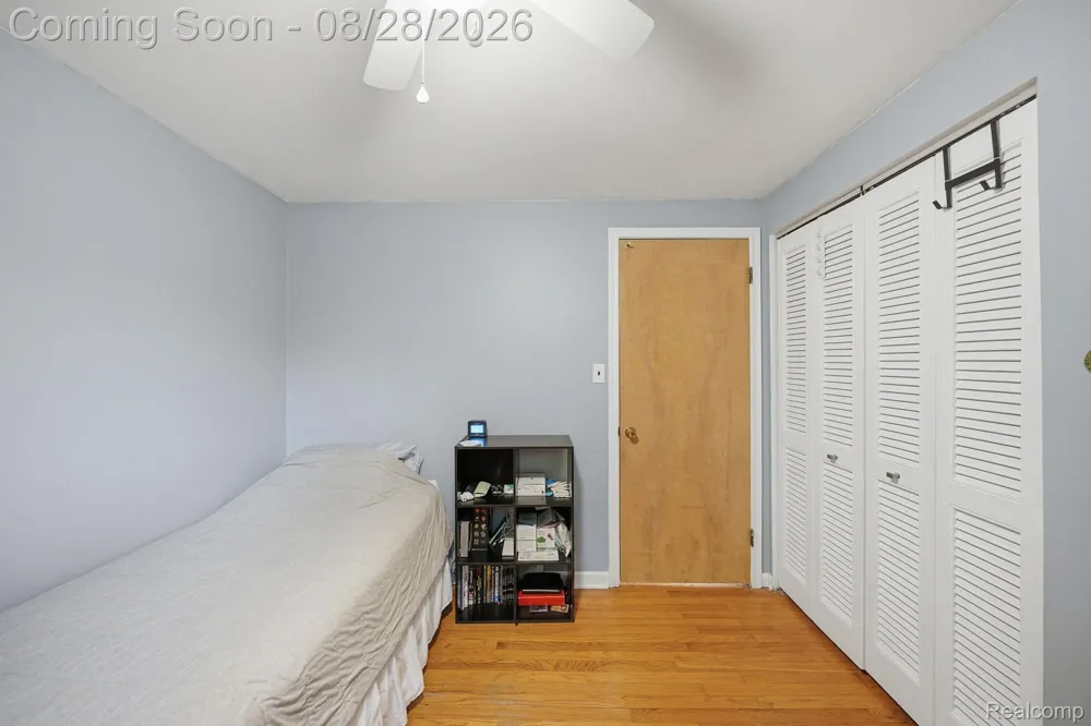 20410 Dubois Street Clinton Charter Township, MI 48035