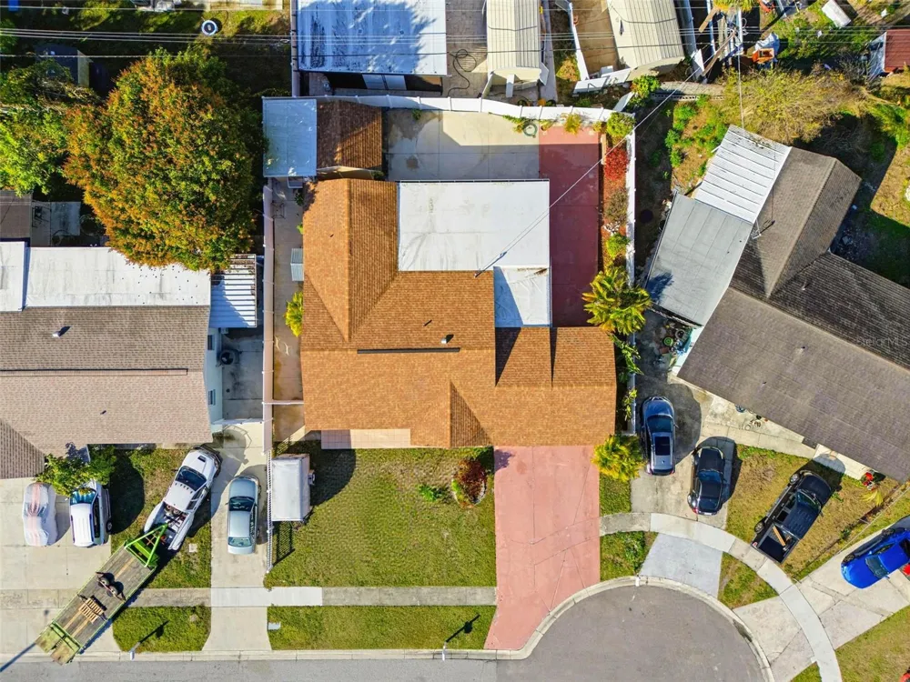4914 HOLIDAY DRIVE Tampa, FL 33615