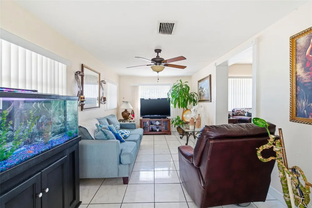 4914 HOLIDAY DRIVE Tampa, FL 33615