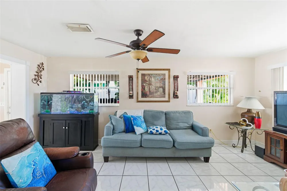 4914 HOLIDAY DRIVE Tampa, FL 33615