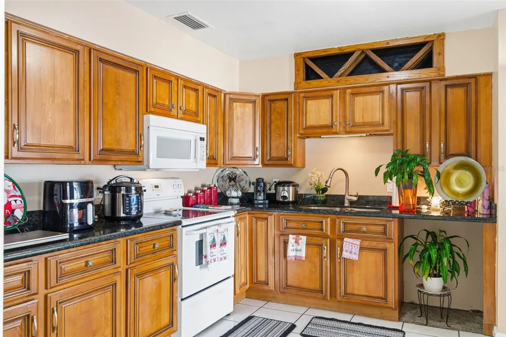 4914 HOLIDAY DRIVE Tampa, FL 33615