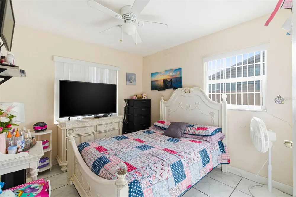 4914 HOLIDAY DRIVE Tampa, FL 33615
