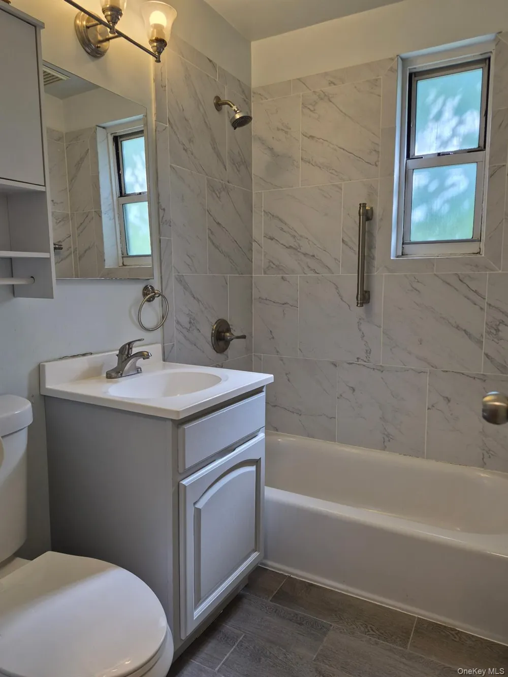 90 Spruce Street #2B Yonkers, NY 10701