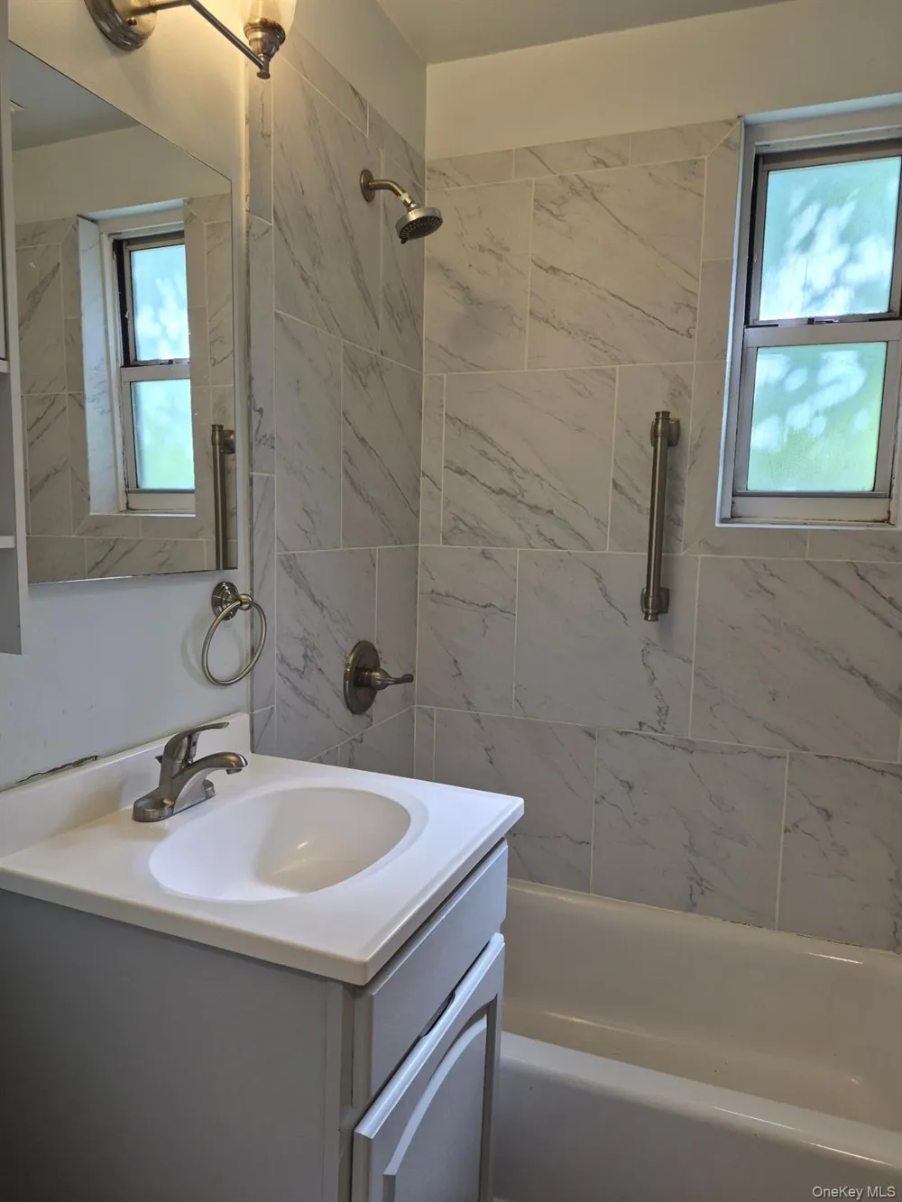 90 Spruce Street #2B Yonkers, NY 10701