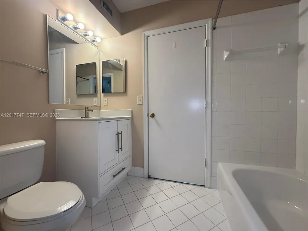 2434 Cordoba Bnd #2434 Weston, FL 33327