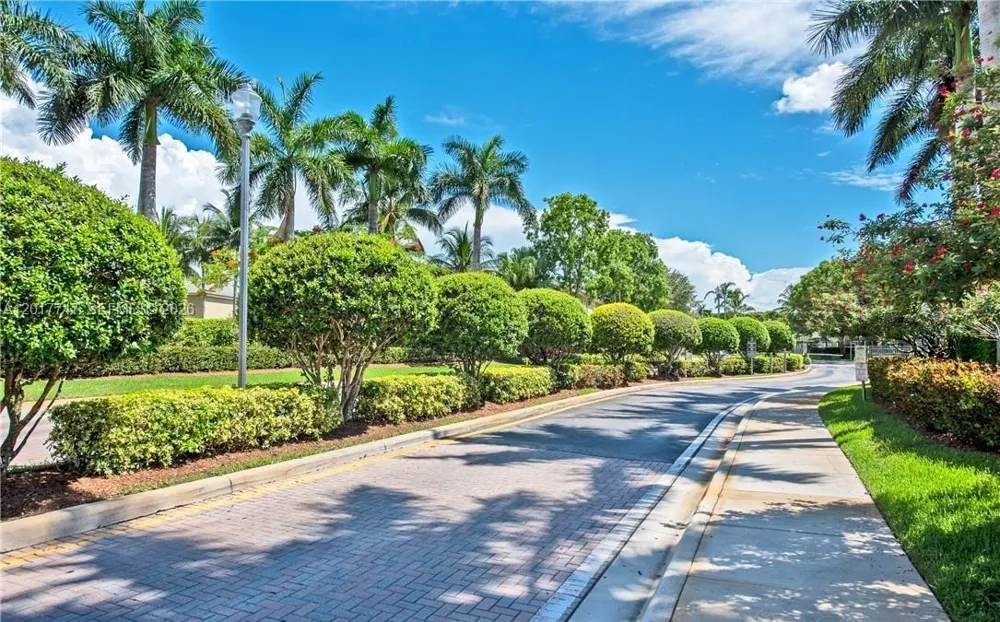 2434 Cordoba Bnd #2434 Weston, FL 33327