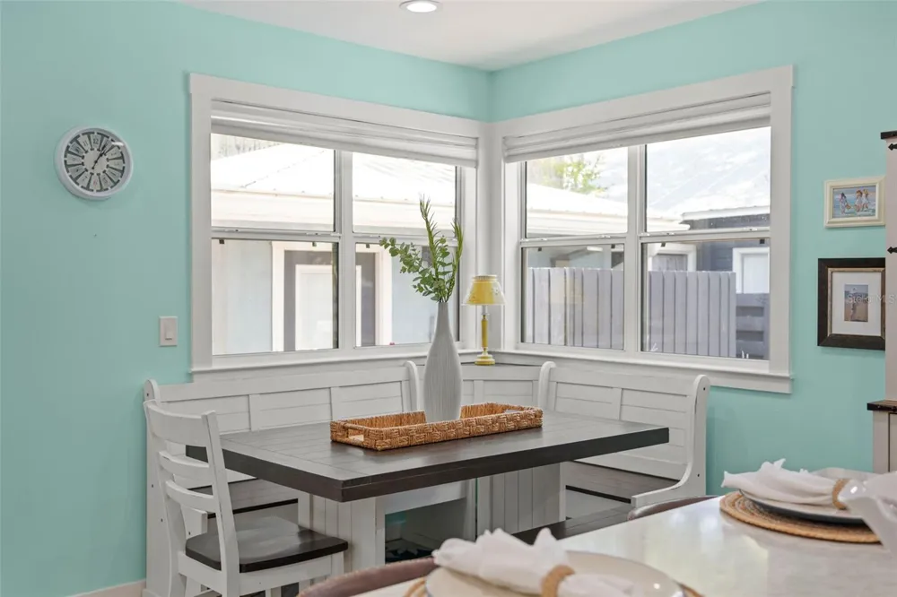 1841 LAUREL STREET Sarasota, FL 34236