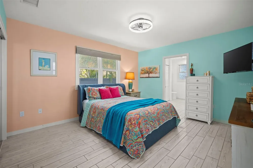 1841 LAUREL STREET Sarasota, FL 34236