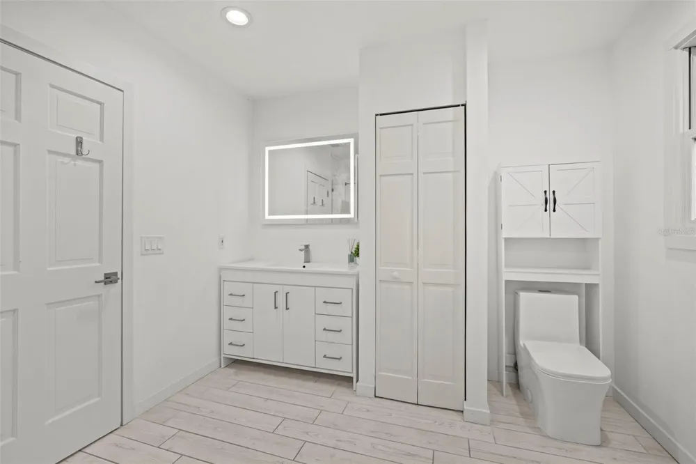 1841 LAUREL STREET Sarasota, FL 34236