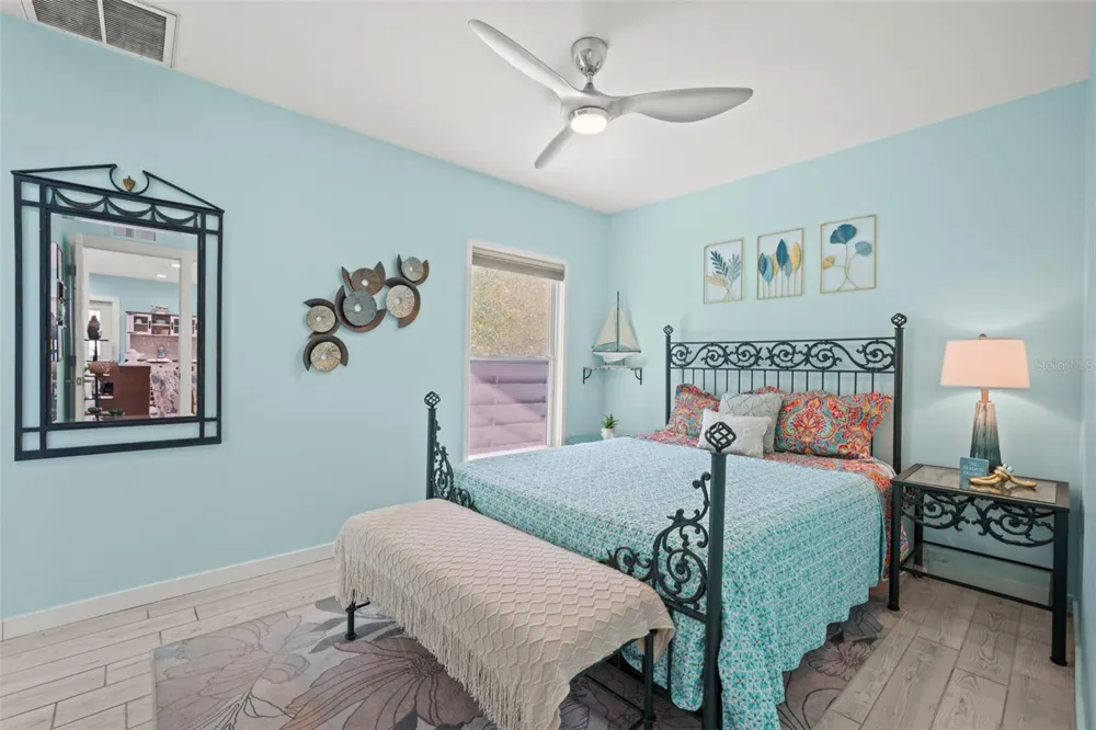 1841 LAUREL STREET Sarasota, FL 34236