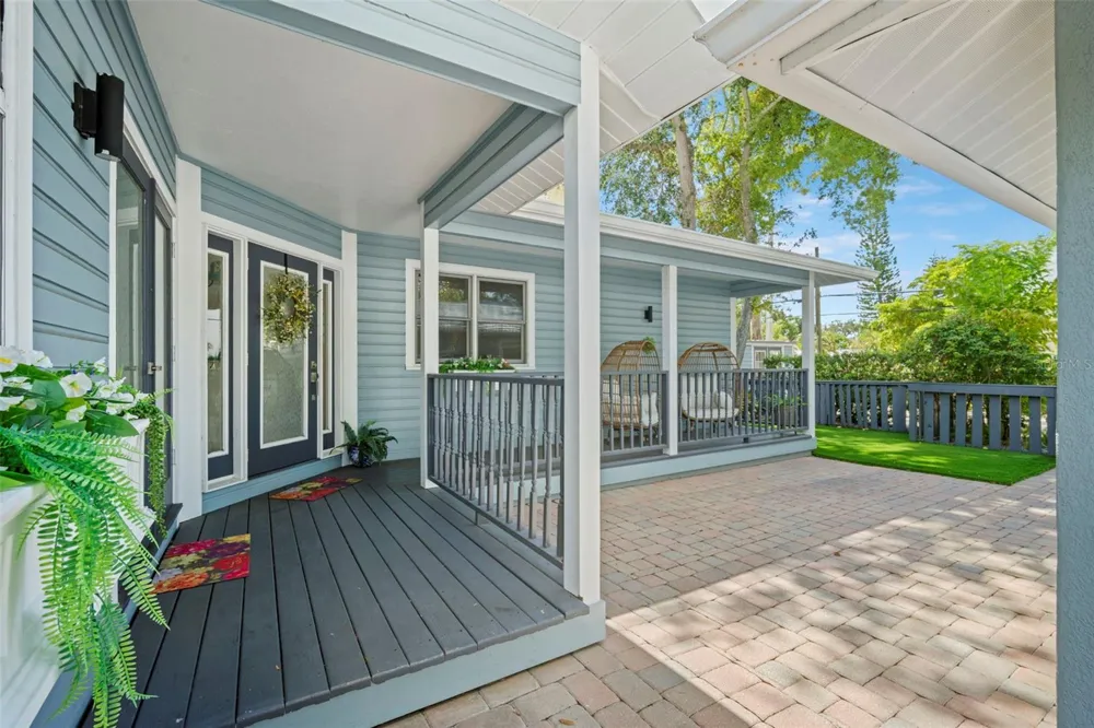 1841 LAUREL STREET Sarasota, FL 34236