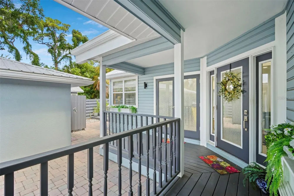 1841 LAUREL STREET Sarasota, FL 34236