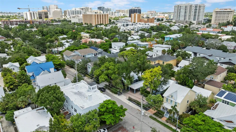 1841 LAUREL STREET Sarasota, FL 34236