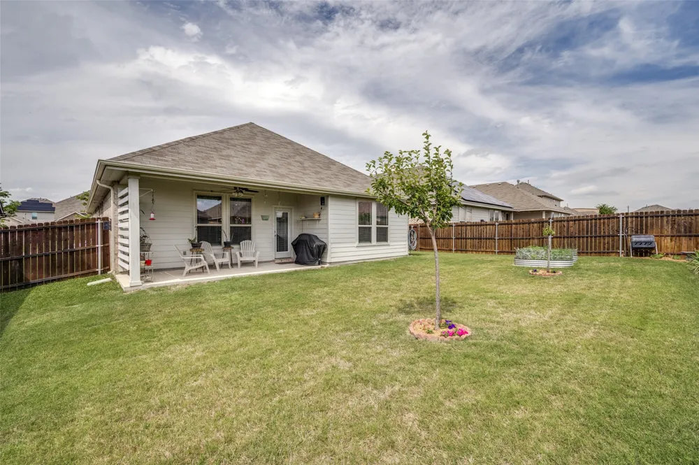 413 Wiggins Way Van Alstyne, TX 75495