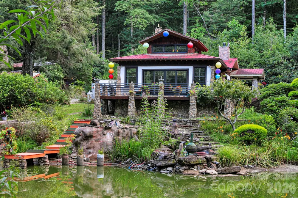 87 Old Chimney Lane Cedar Mountain, NC 28718