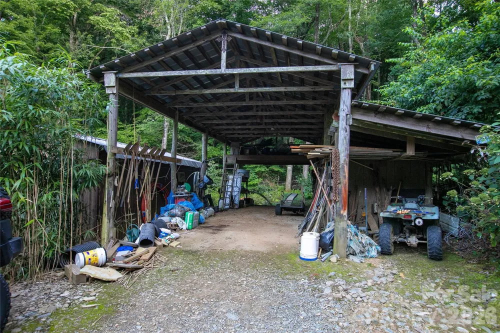 87 Old Chimney Lane Cedar Mountain, NC 28718