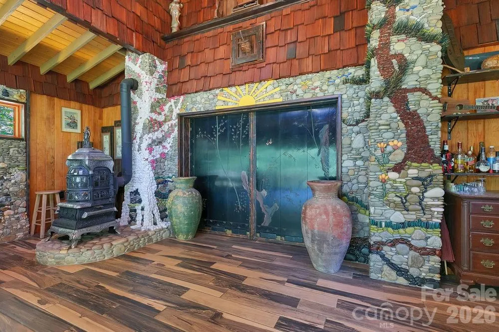 87 Old Chimney Lane Cedar Mountain, NC 28718