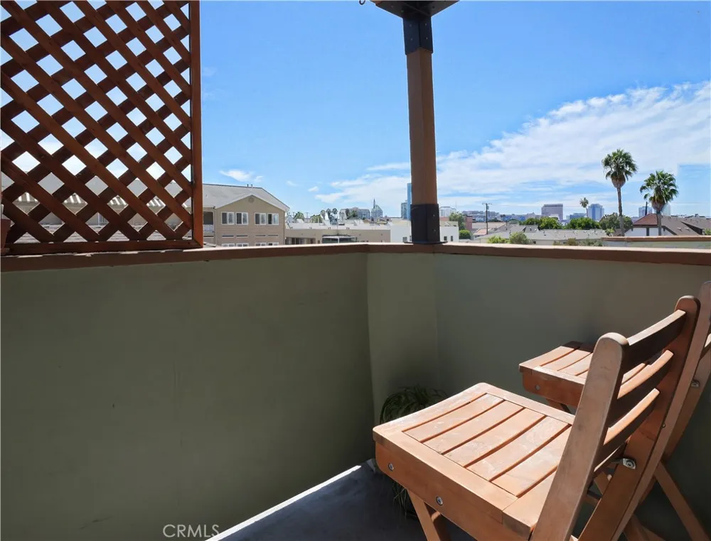 453 Almond Avenue #6 Long Beach, CA 90802
